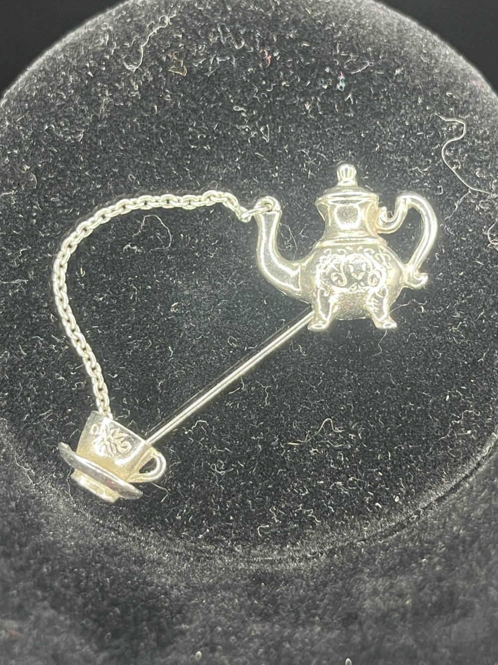 Vintage Avon Signed Pouring Colonial Teapot and Cup Stick Pin Silver Toned